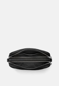 Timberland Axelremsväska - black