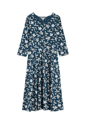 Haljina dugih rukava s cvjetnim uzorkom u tamnoj tirkiznoj boji, s bijelim i bež cvjetovima, okruglim izrezom i raširenim suknjom s nabranim strukom.