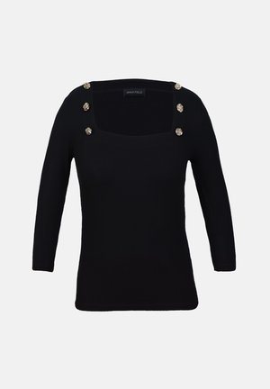 Čierny rebrovaný sveter s trojštvrťovými rukávmi a štvorcovým výstrihom, ktorý má dekoratívne zlaté gombíky na pleciach.