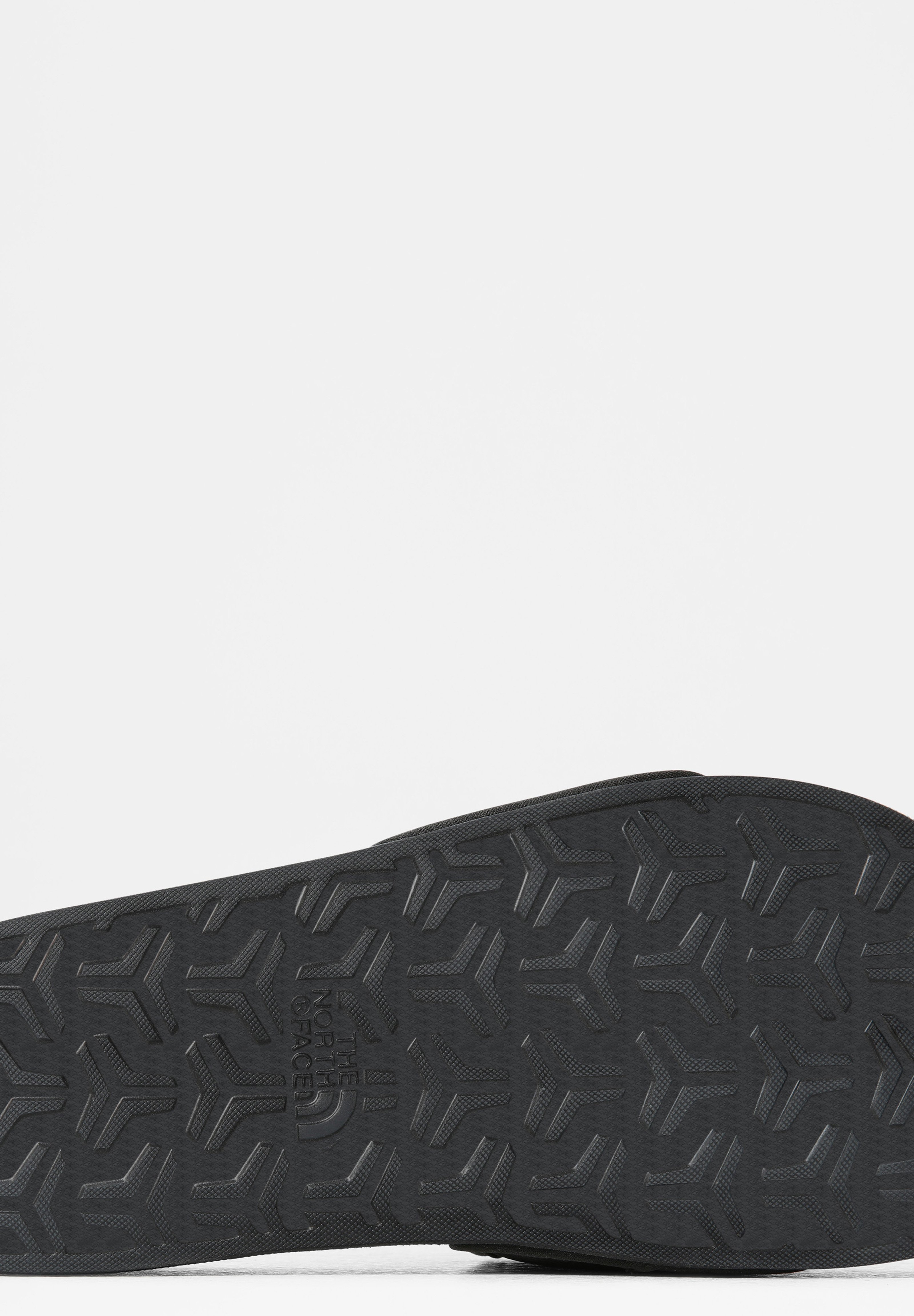 The North Face BASE CAMP SLIDE III - Chanclas de baño - TNF Black-TNF  White/negro - Zalando.es