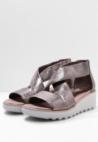 Clarks Keilsandalette - zinn-metallic