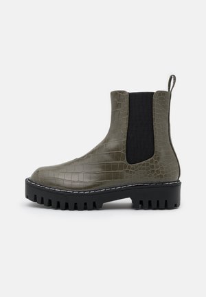 Botki na platformie
