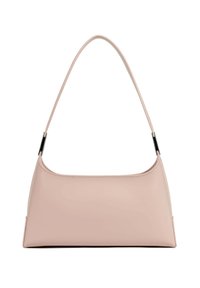 Roze leren schoudertas met een gladde textuur, een gebogen bovenkant en een smalle riem. Heeft zwarte metalen accenten en een stevige bodem.