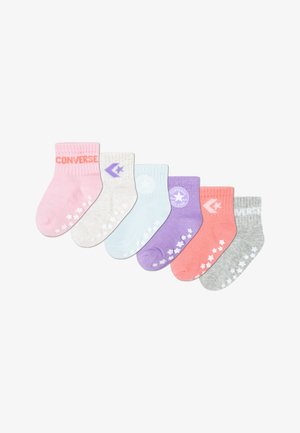 Set aus sechs Sneakersocken in verschiedenen Pastellfarben: Pink, Creme, Mint, Lavendel, Koralle und Grau, mit Sternmustern und Logodesigns.