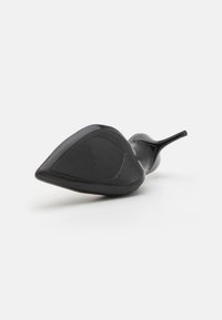Thumbnail Image 5