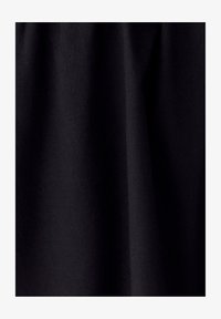 Unausgewählt, black