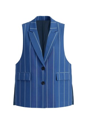 Blå ærmeløs blazer med hvide nålestriber, to knapper, klaplommer og reverskrave, vist fladt på hvid baggrund.