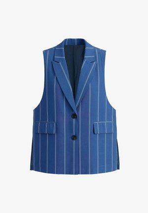 Blå ærmeløs blazer med hvide nålestriber, to knapper, klaplommer og reverskrave, vist fladt på hvid baggrund.