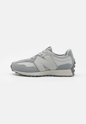 327 - Zapatillas para caminar - concrete