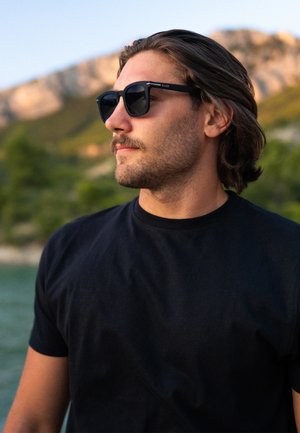 Sinner, SINNER FILOTI SUNGLASSES UNISEX - Slnečné okuliare - green
