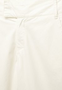 Thumbnail Image 6