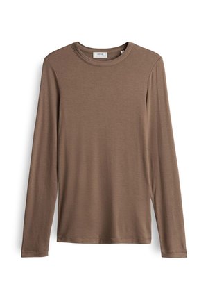 T-shirt à manches longues en brun, fabriqué dans un tissu doux. Il présente un col rond et une coupe simple et décontractée, sans motifs ni accents.