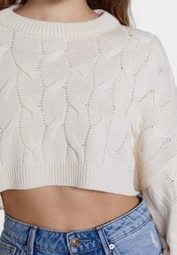 Stradivarius Sweter
