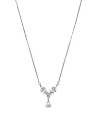 Collar de cadena de plata con un diseño en forma de V que incluye piedras preciosas transparentes, en formas de lágrima y redondas, con un acabado pulido.