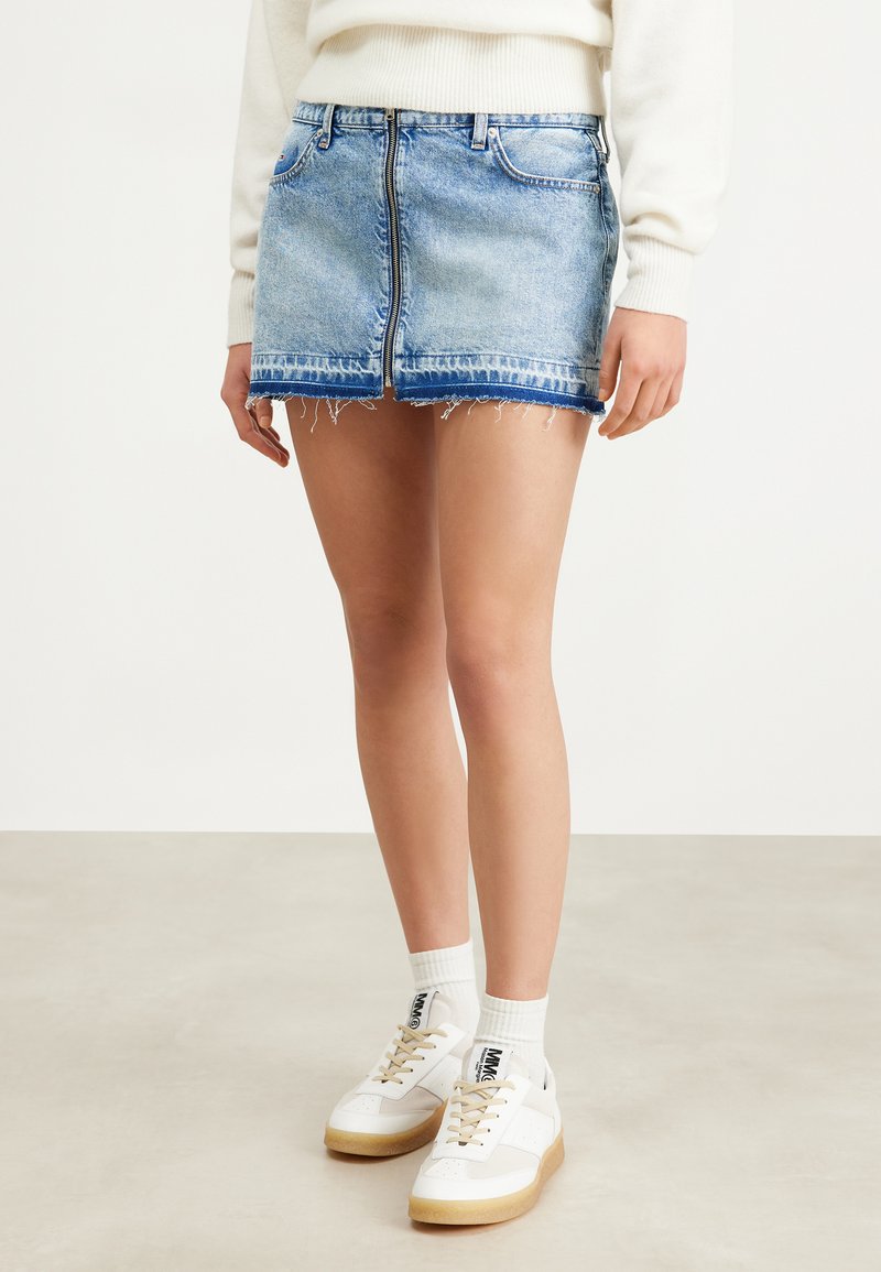 Tommy Jeans SOPHIE ZIP SKIRT  - Mini krilo - denim medium