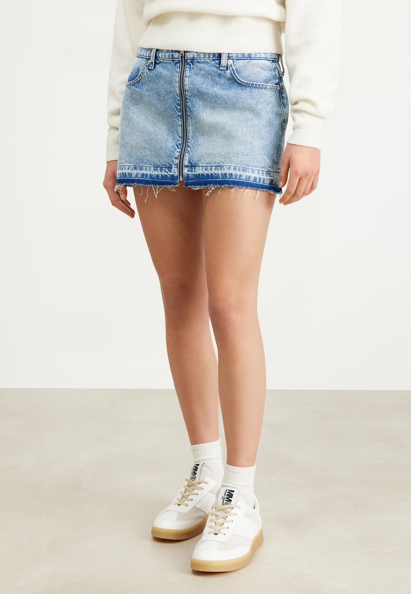 Tommy Jeans - SOPHIE ZIP SKIRT  - Mini suknja - denim medium, Povećaj