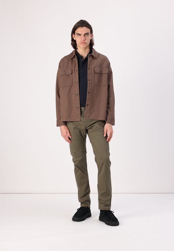 AMERICAN CLASSIC REGULAR FIT - Chinos4