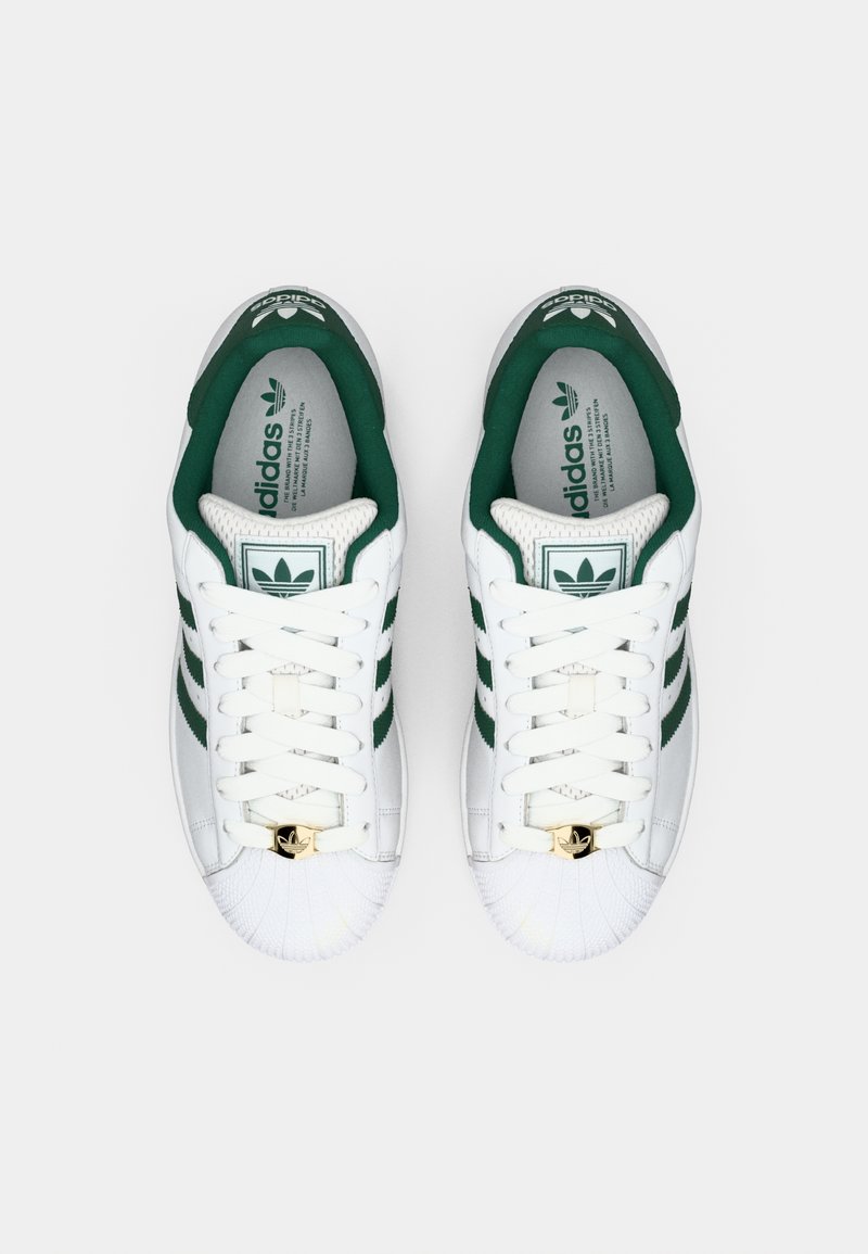 adidas Originals SUPERSTAR II UNISEX - Trainers - footwear white/collegiate  green/gold-coloured metallic/white - Zalando.ie
