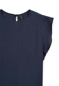 Abito blu navy a maniche corte con scollo rotondo e sottili strisce testurizzate. Presenta una chiusura a occhiello sul retro. Tessuto leggero.