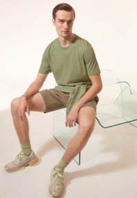 ARMEDANGELS MAARKUS SOLID - T-shirt basic - light matcha