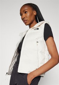 The North Face HYALITE VEST - Strukirani kaput - white dune