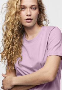Pieces PCRIA SOLID TEE - T-shirts - pastel lavender