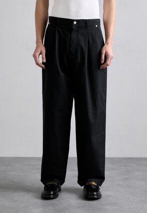 LAUREL CROWN EMBLEM - Jeans baggy - black