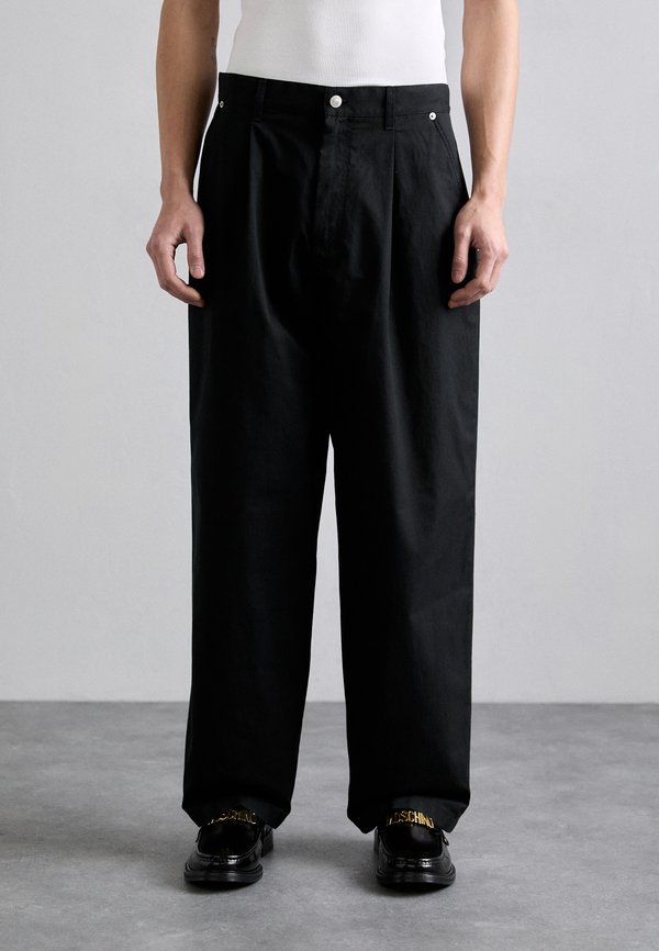 LAUREL CROWN EMBLEM - Relaxed fit jeans