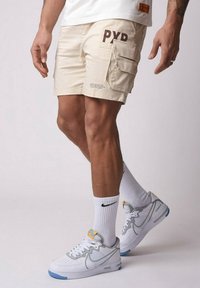 Project X Paris Short - white