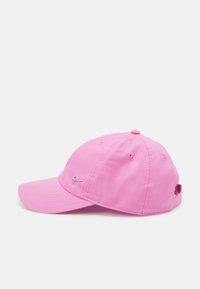 Nike Sportswear CLUB UNISEX - Naģene - magic flamingo