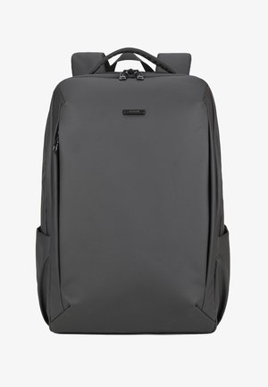 Sac à dos noir rectangulaire avec poche zippée à l'avant, bretelles rembourrées, poignée supérieure et deux poches latérales, conçu pour un usage quotidien.