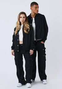 KALASH - Pantalones cargo - noir