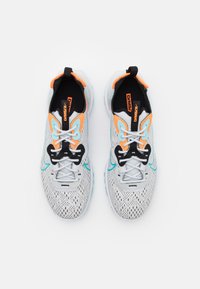 Nike Sportswear REACT VISION - Sapatilhas - pure platinum/turquoise blue/total orange/copa-black/white