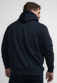 Petrol Industries - Bluza z kapturem