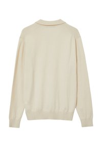 Maglione a maglia color crema con colletto, maniche lunghe e orlo a costine. Tessuto morbido con vestibilità rilassata e dettagli di cuciture sottili.