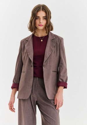 HIDDEN DESIRE - Blejzr - brown