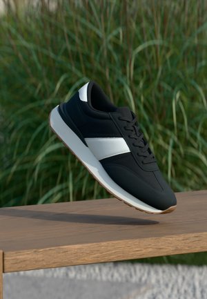 Trainers - dark blue