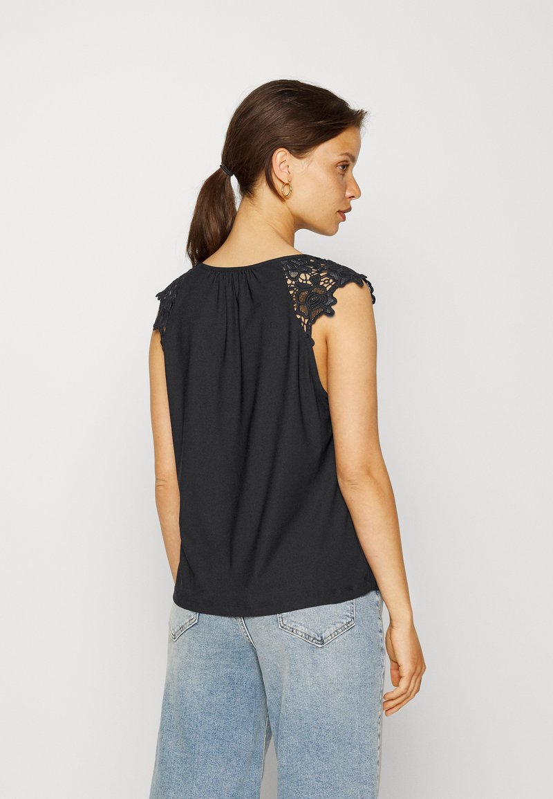 Damen T-Shirts | ONLY Petite ONLSILJA LIFE NEW MIX T-Shirt print black/schwarz - UC34851 Damen T-Shirts | ONLY Petite ONLSILJA LIFE NEW MIX T-Shirt print black/schwarz - UC34851