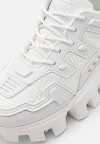 Steve Madden PRIZE - Trainers - white