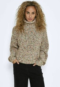 Gebreide coltrui met een gemêleerd patroon in beige, bruin en groene tinten. Losse pasvorm met ribgebreide manchetten en zoom.
