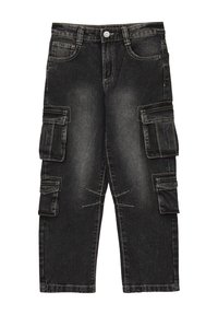 Pantaloni cargo in denim nero con cinque tasche, vestibilità ampia e cuciture in evidenza. Presentano tasche laterali con alette e chiusura a bottone.