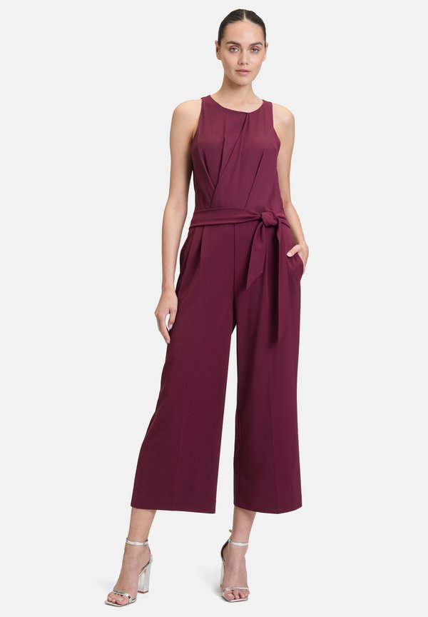 MIT BINDEGÜRTEL - Jumpsuit - wild ruby