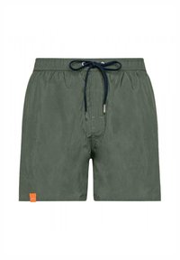 Pantaloni da nuoto verdi realizzati in tessuto leggero, con vita elastica e cordoncino blu navy, e una piccola etichetta del logo arancione.