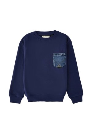Felpa blu navy a manica lunga con polsini e orlo a costine, caratterizzata da una singola tasca sul petto in denim con una piccola etichetta nera con logo.