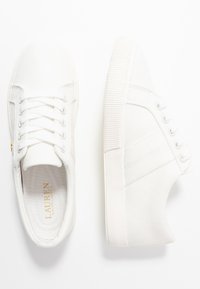 Lauren Ralph Lauren JANSON II CANVAS SNEAKER - Tenisky - optic white