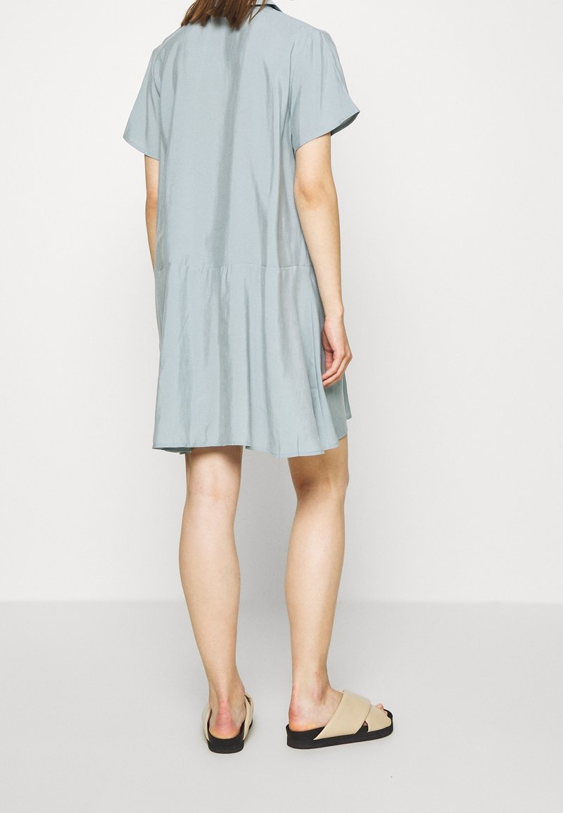 Weekday Shirt dress - blue - (Pre-owned) - Zalando.ie