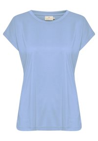 Jasnoniebieska koszulka damska z krótkim rękawem, z okrągłym dekoltem i małą metką marki wewnątrz kołnierza.