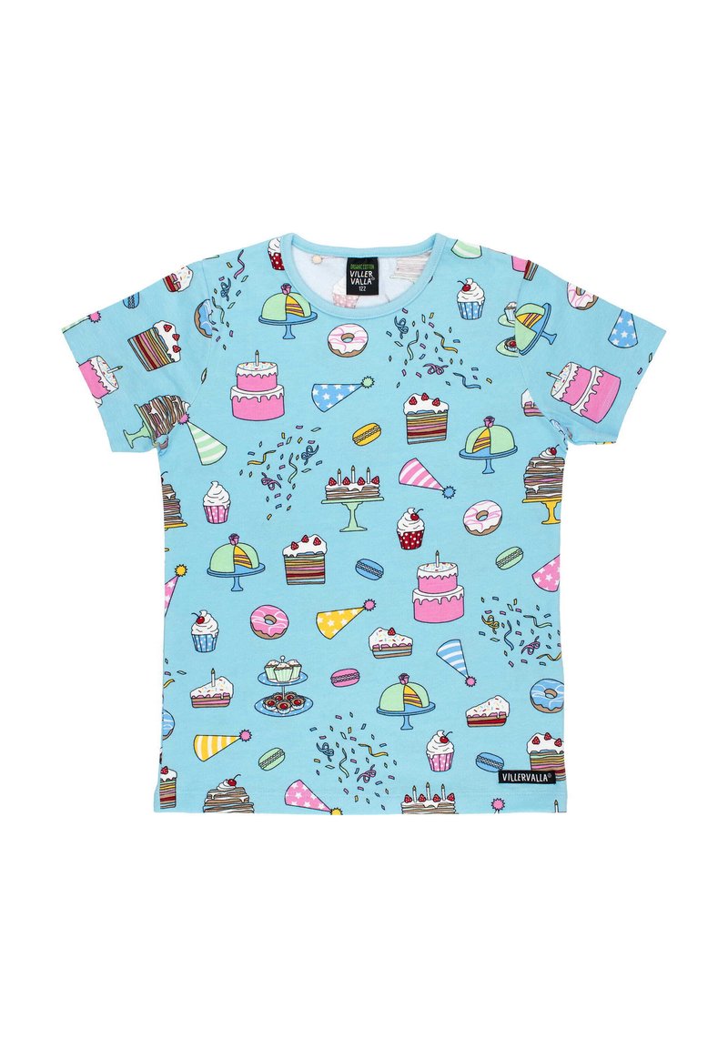 Himmelblaues T-Shirt mit kurzen Ärmeln, das einen bunten Druck von Desserts mit Kuchen, Eiskrem und Partyhüten zeigt. Hergestellt aus weichem Baumwollstoff.