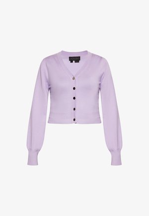 Lavendel farbener cropped Cardigan aus weichem Strickstoff, mit V-Ausschnitt, langen Ärmeln und fünf schwarzen Knöpfen auf der Vorderseite.