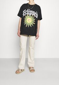 BDG Urban Outfitters T-shirt med print - black